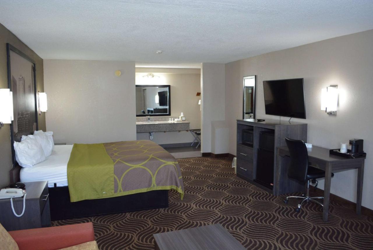 Super 8 By Wyndham Huntersville/Charlotte Area Exterior foto